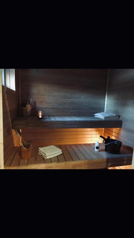 Villa Lillgarden With Sauna And Jacuzzi Норчёпинг Экстерьер фото