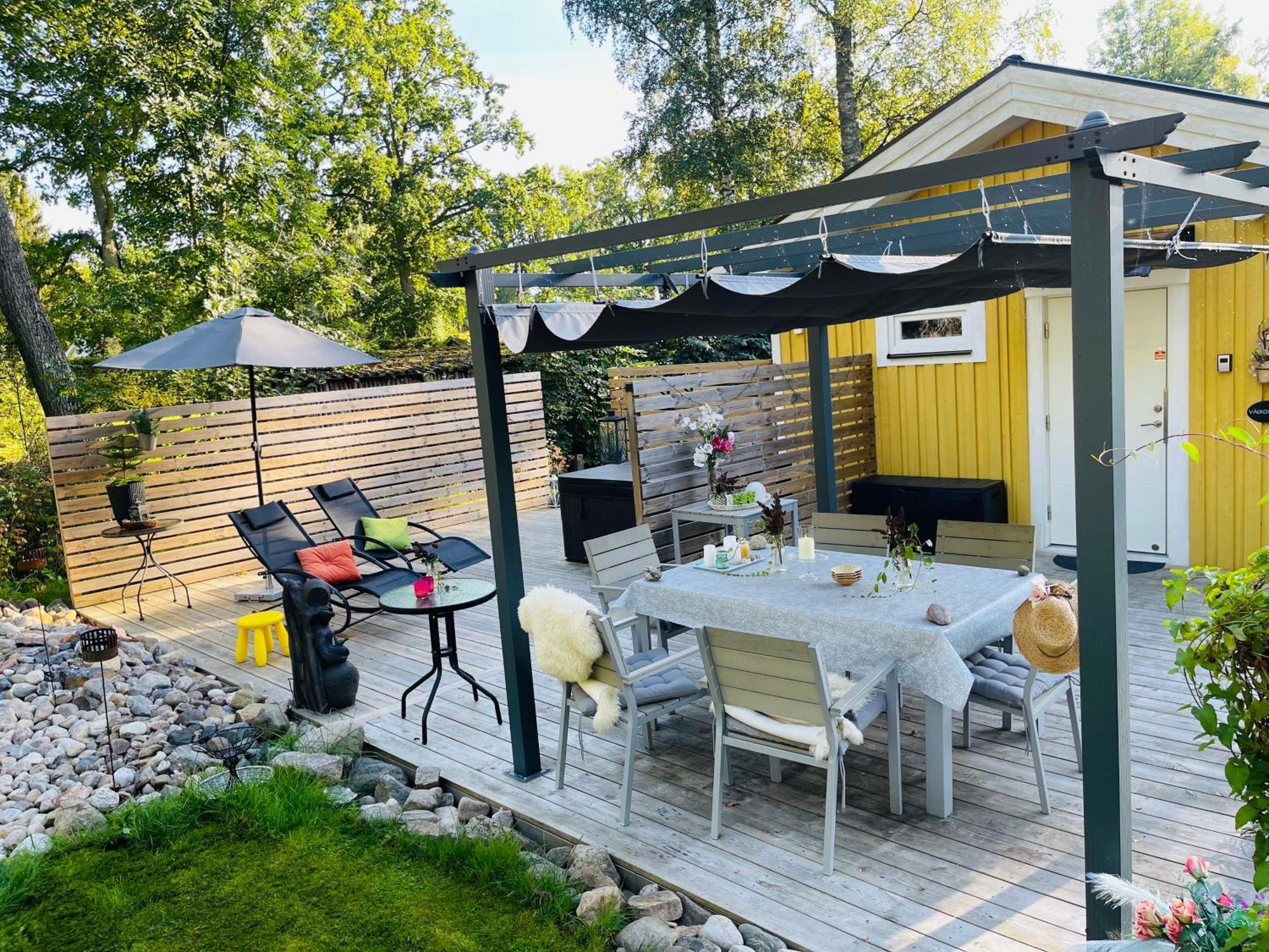 Villa Lillgarden With Sauna And Jacuzzi Норчёпинг Экстерьер фото